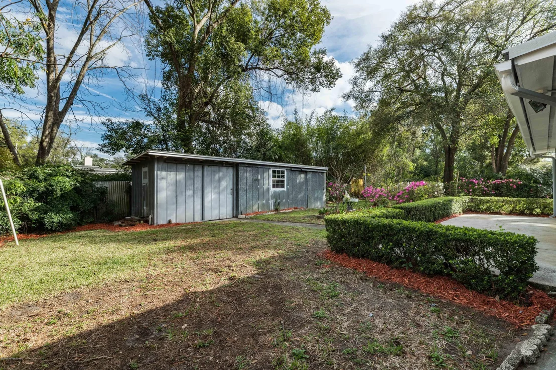 Photo of 335 SPRING FOREST Avenue