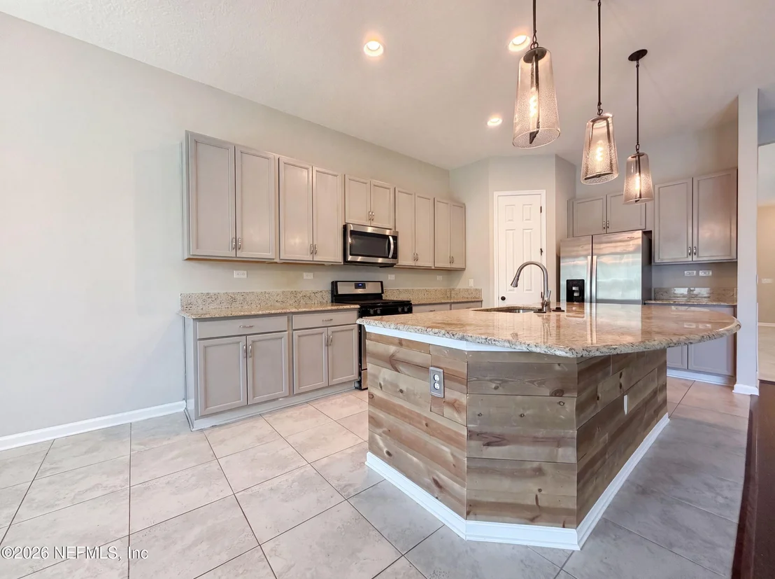 Photo of 316 WILLOW LAKE Drive