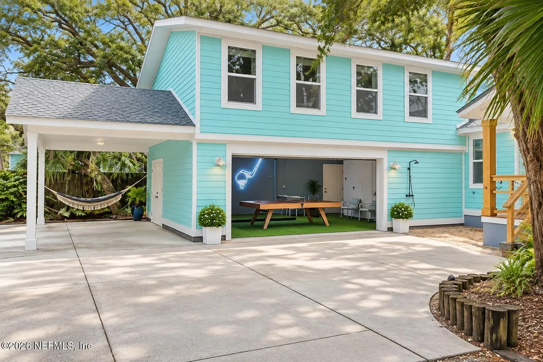 Photo of 402 3RD Street