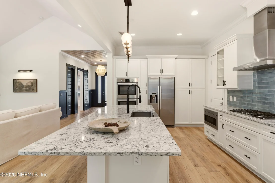 Photo of 315 RIDGEWAY Road