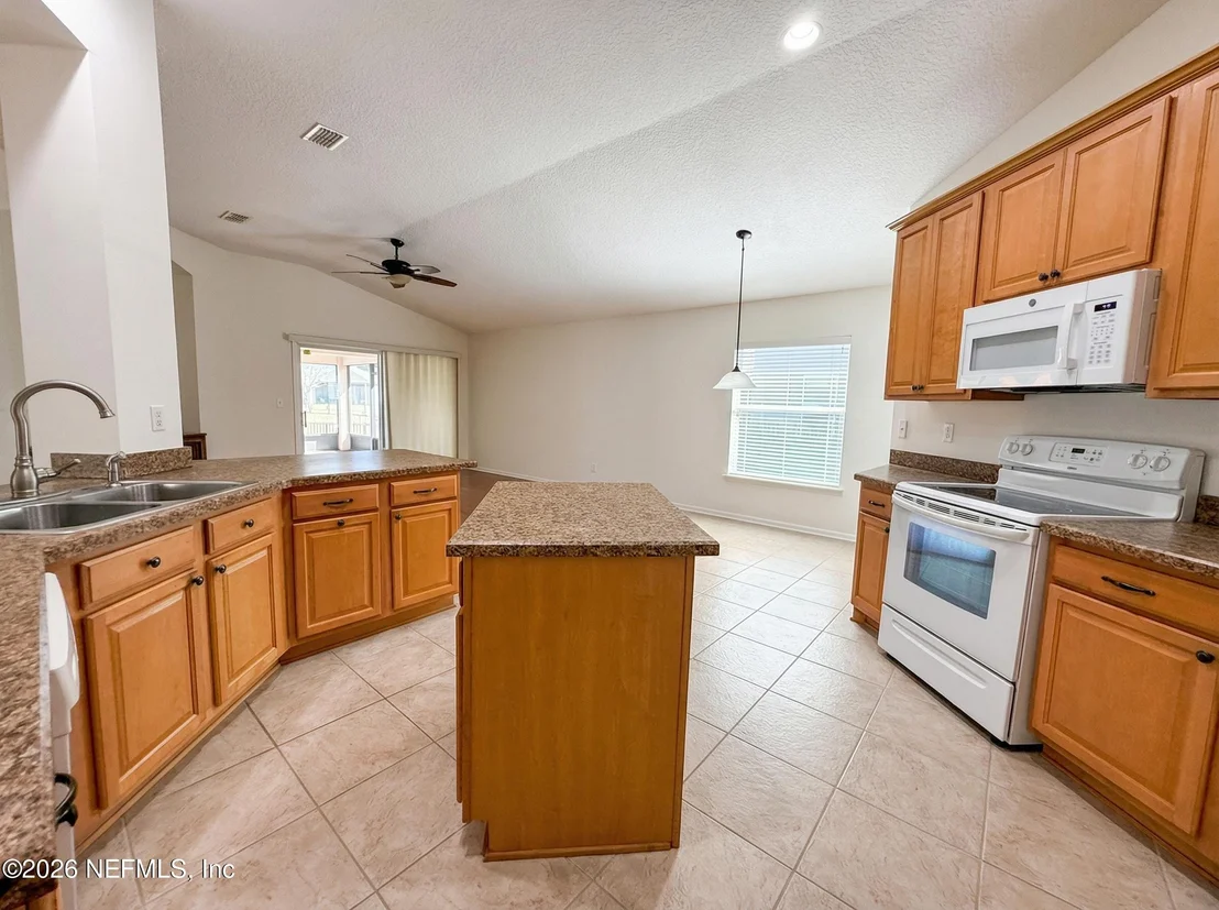 Photo of 13431 DEVAN LEE Drive E
