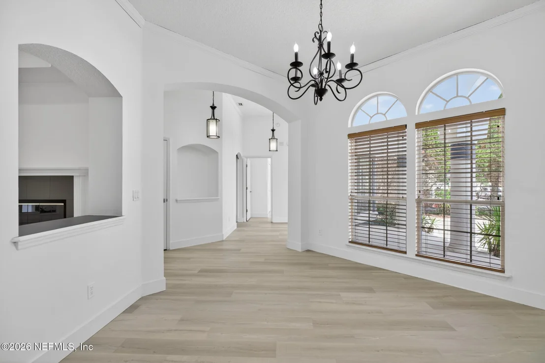 Photo of 10133 DELPOINT Lane