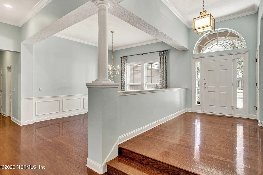 Photo of 1837 FOREST GLEN Way
