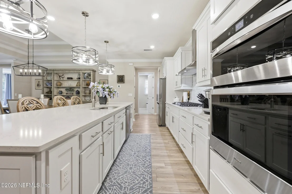 Photo of 10772 TOWN VIEW Drive