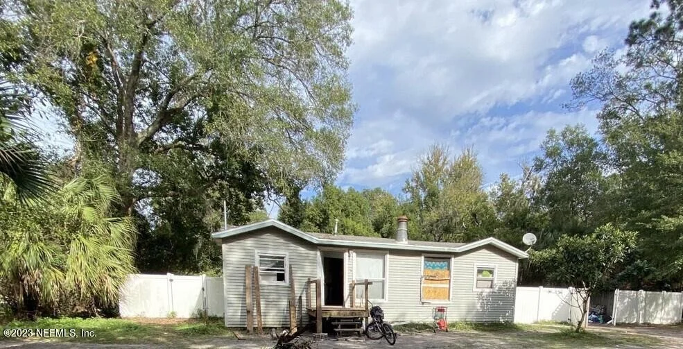 Photo of 6147 TOWNSEND Road