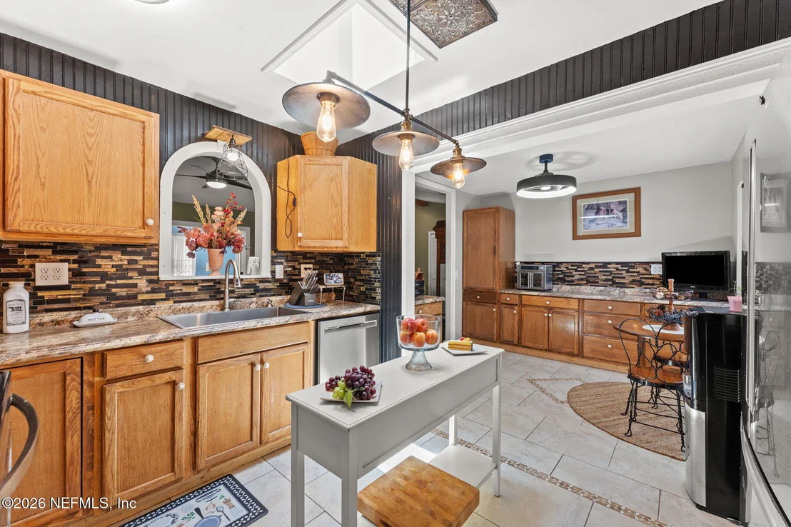 Photo of 178 SEGOVIA Road