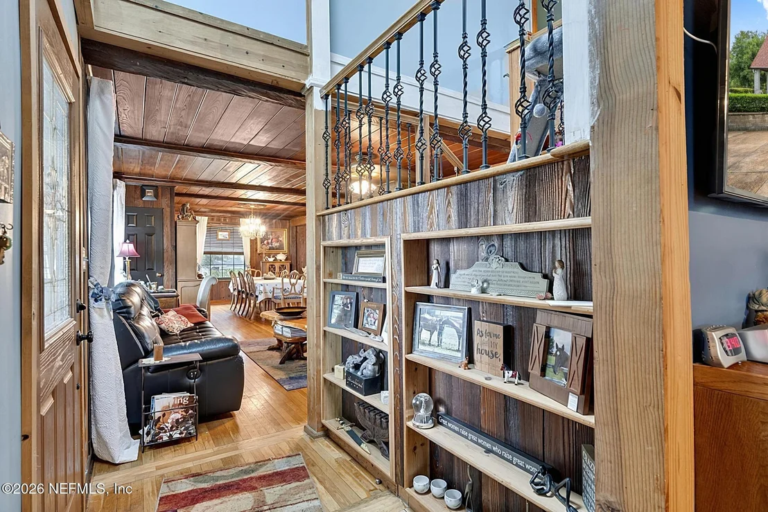 Photo of 1375 CEDAR BAY Road