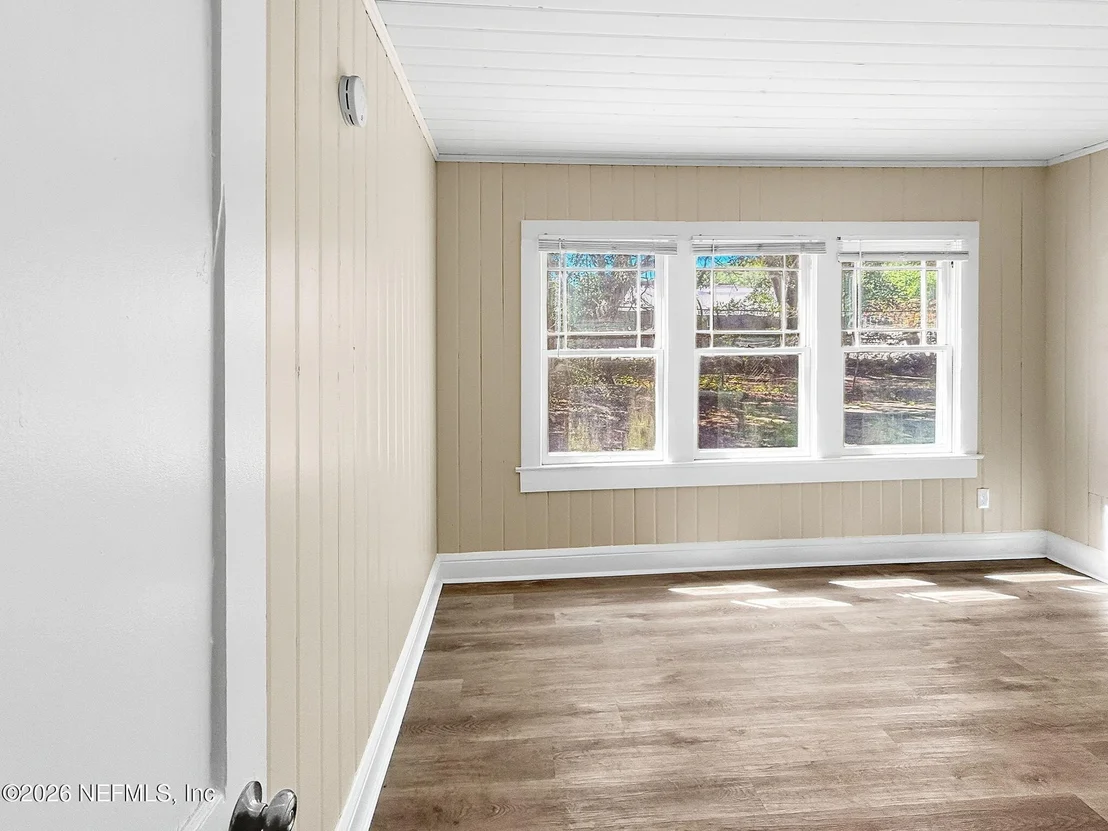 Photo of 7739 HAMMOND Boulevard