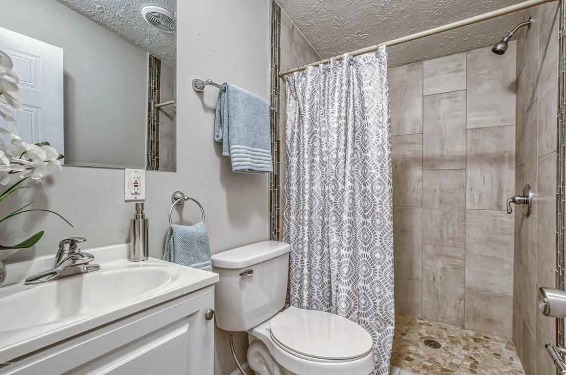 Photo of 2215 EAGLES HAMMOCK Boulevard