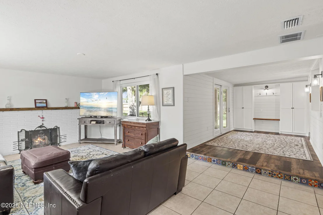 Photo of 406 ARREDONDO Avenue