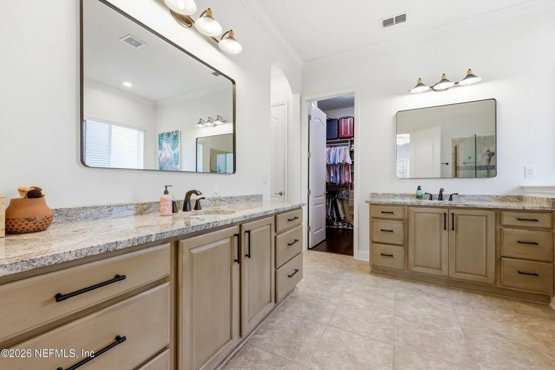 Photo of 383 MEDIO Drive
