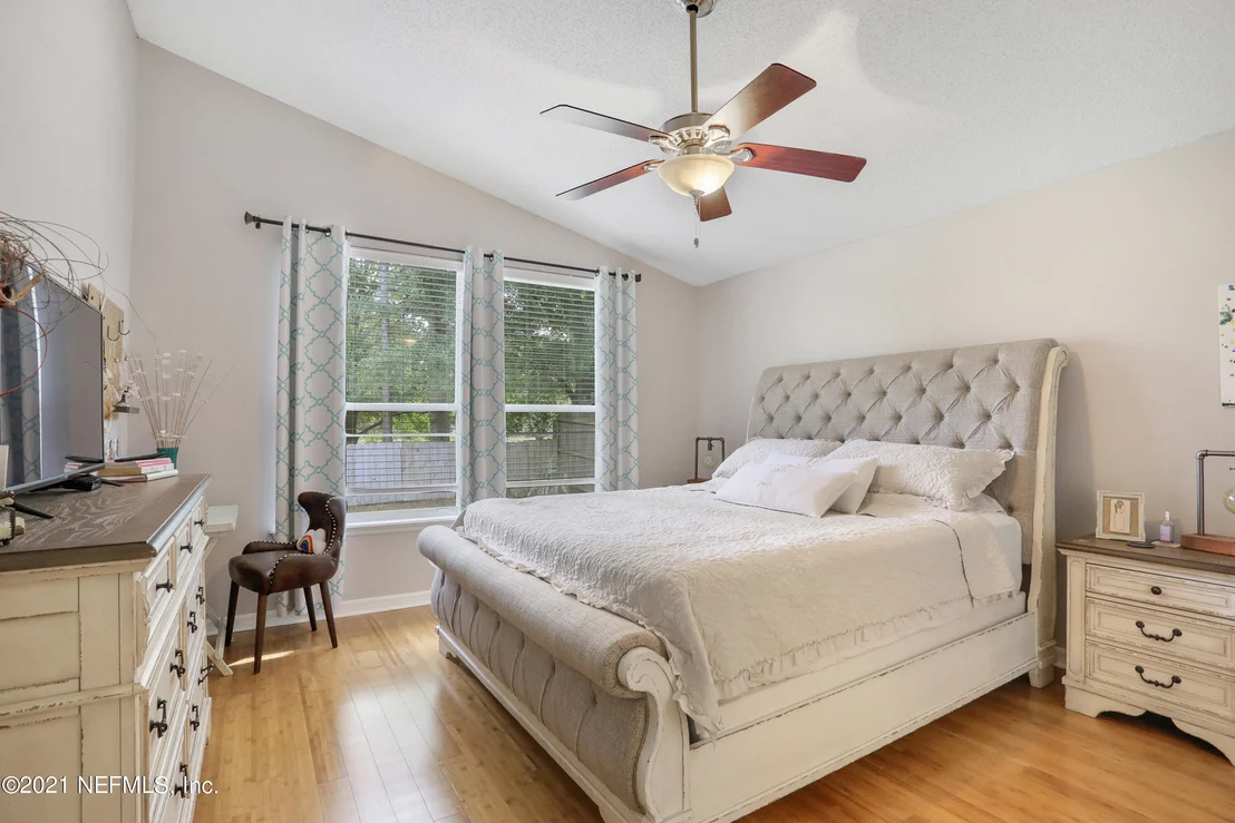 Photo of 321 JOHNS GLEN Drive