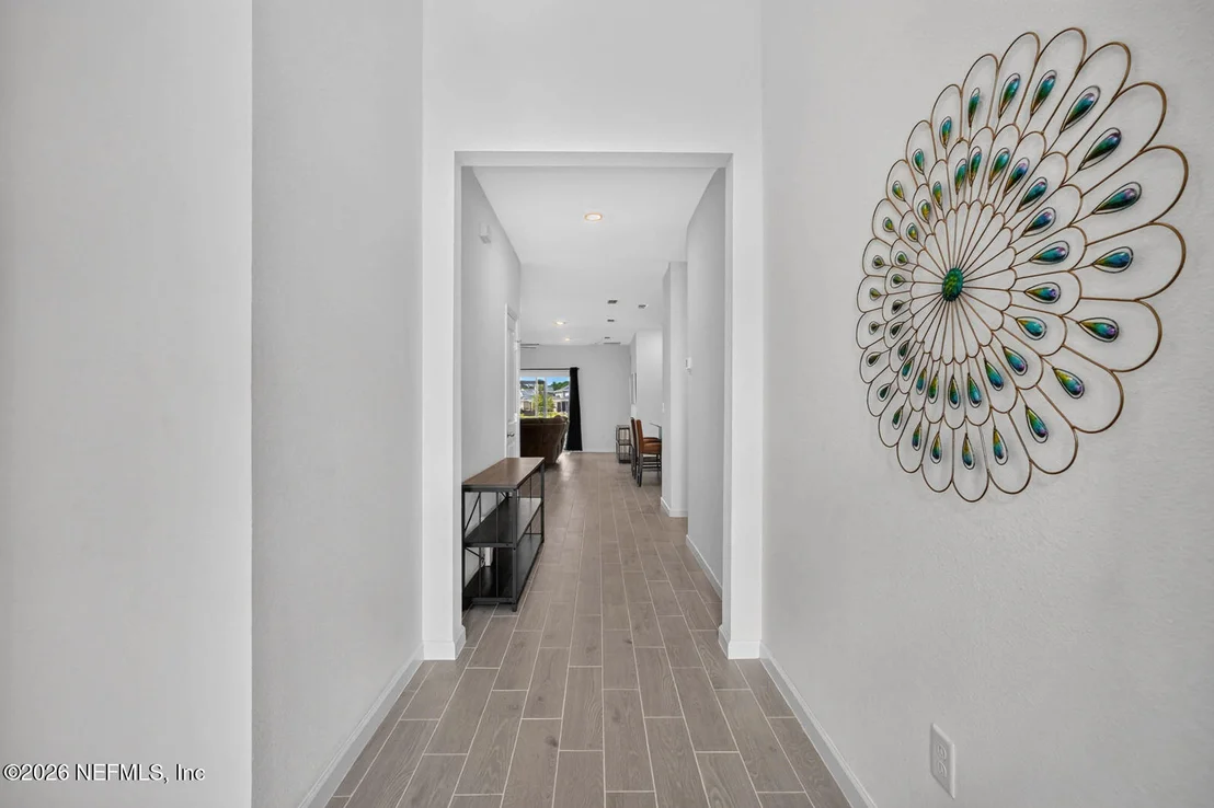 Photo of 404 LAKE SINCLAIR Street