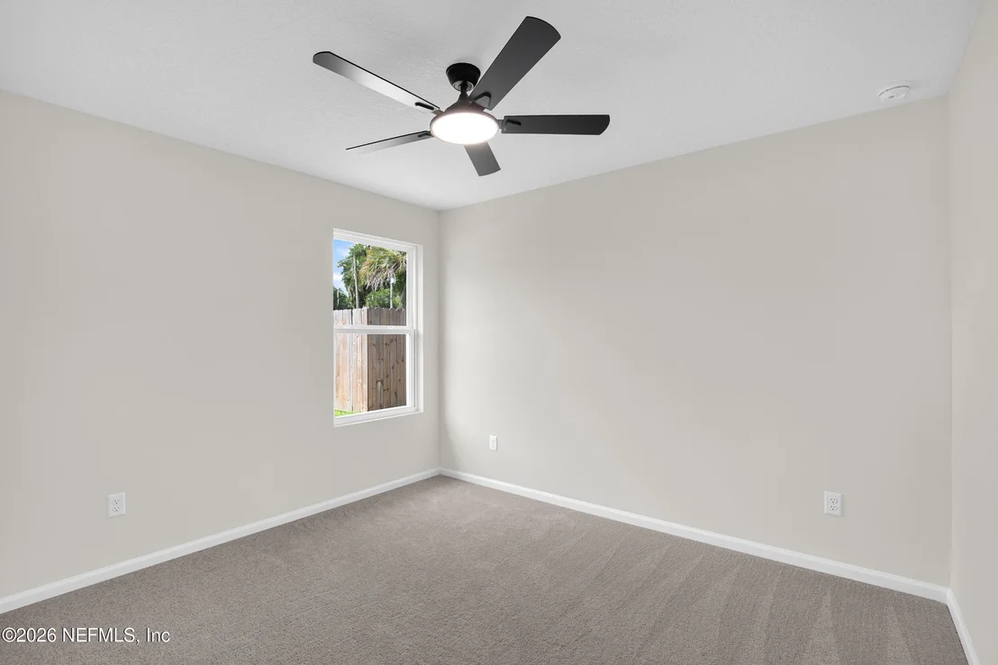 Photo of 126 ROBERTS Boulevard