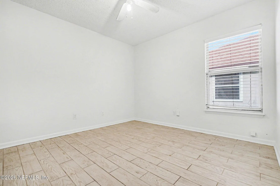 Photo of 1821 HEARTPINE Drive