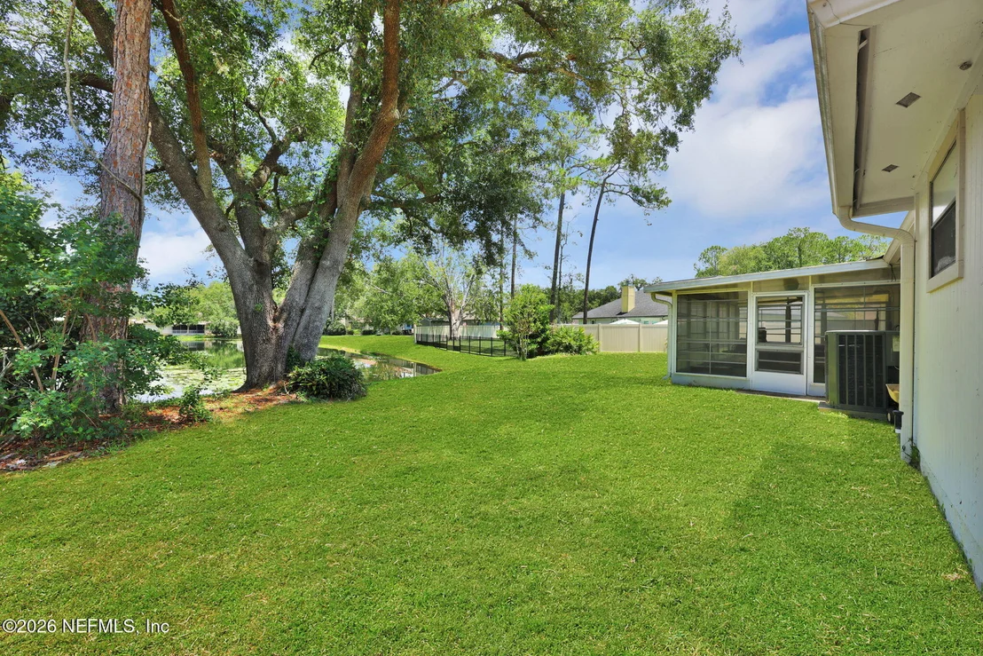 Photo of 475 SPRINGBROOK Drive