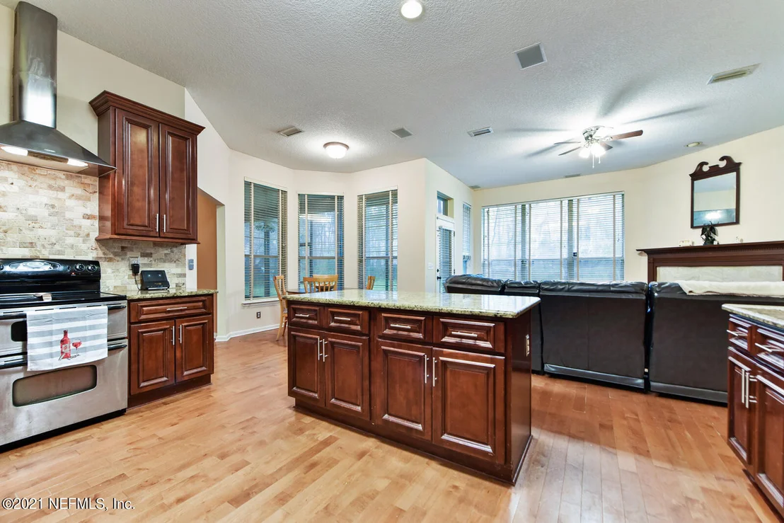 Photo of 11636 MANDARIN FOREST Drive