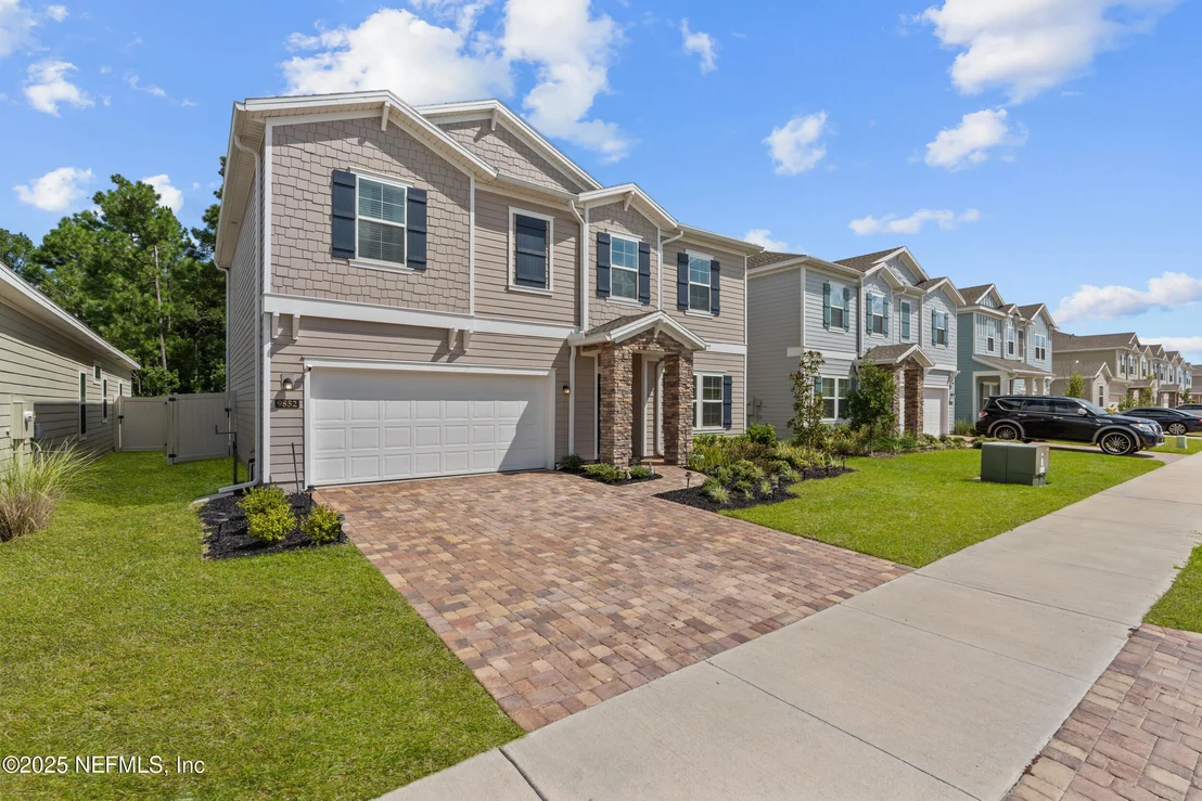 Photo of 9852 LOVAGE Lane