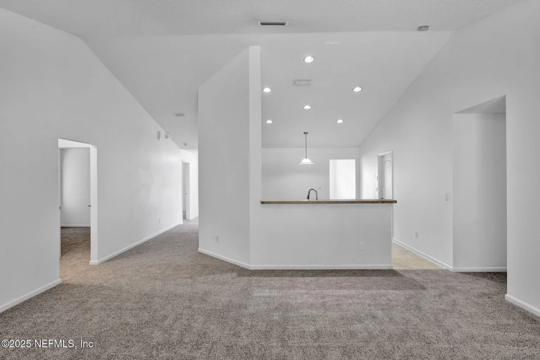 Photo of 6719 ROYAL LEAF Lane