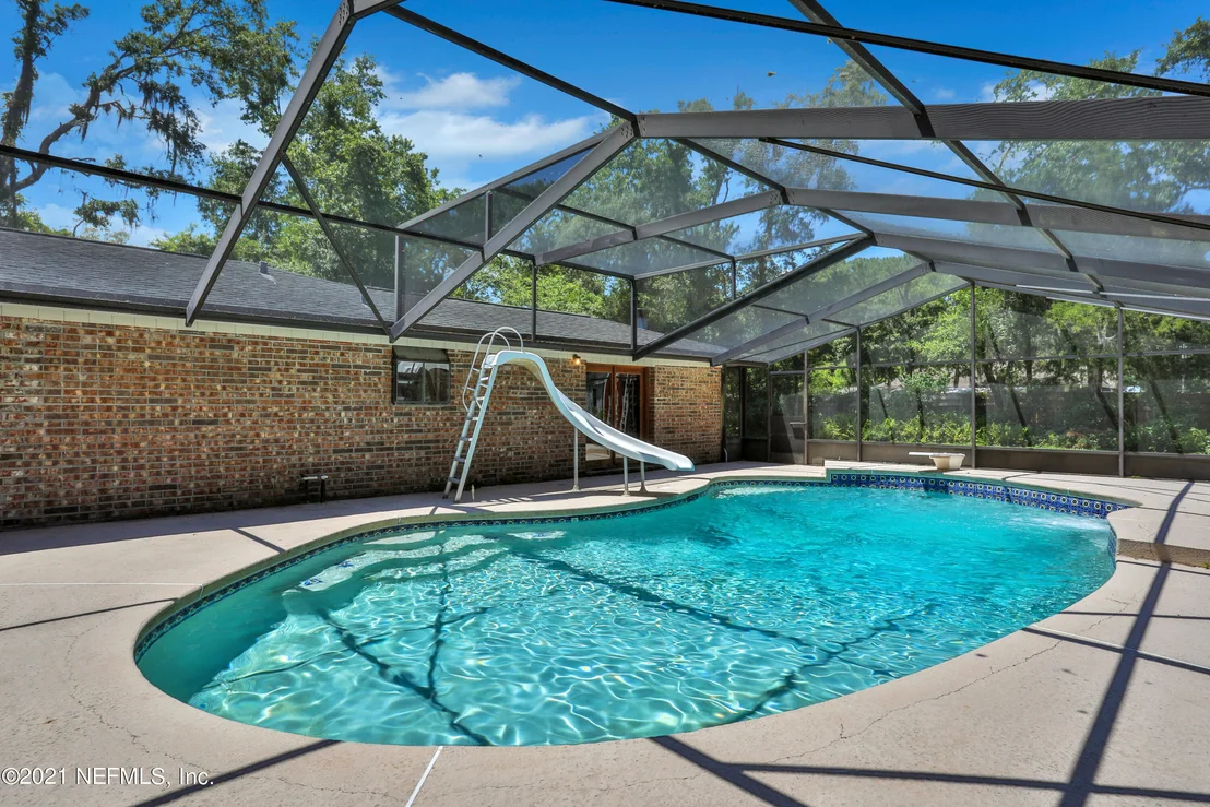 Photo of 141 HOLLYWOOD FOREST Drive