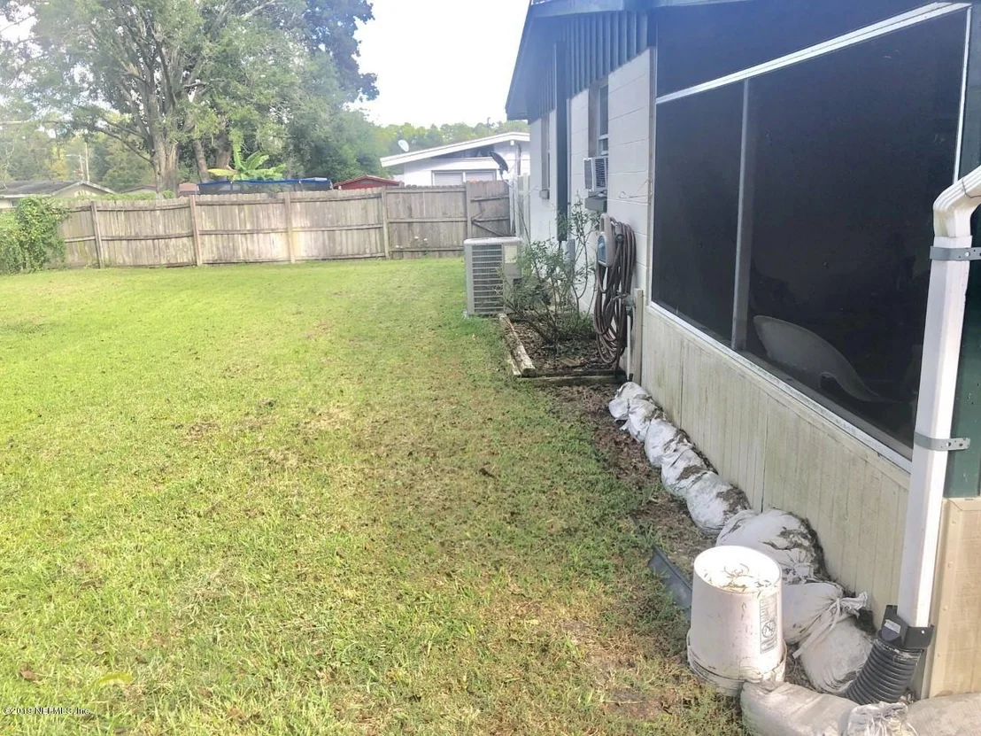 Photo of 7661 VALE Drive