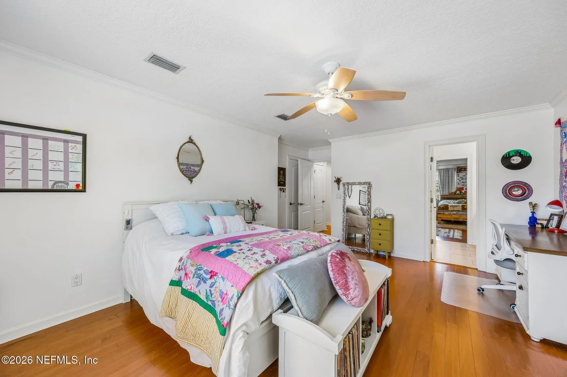 Photo of 285 LINKSIDE Circle