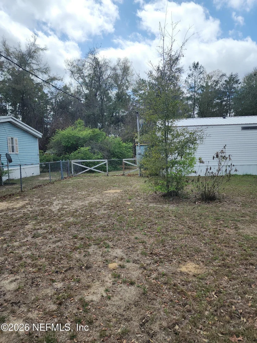 Photo of 231 LAKEVIEW Court