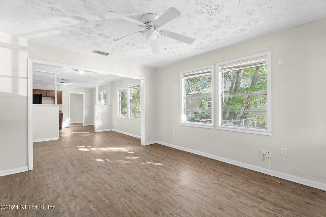 Photo of 3745 SOUTEL Drive