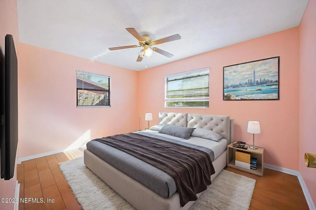 Photo of 431 VALDERIA Drive