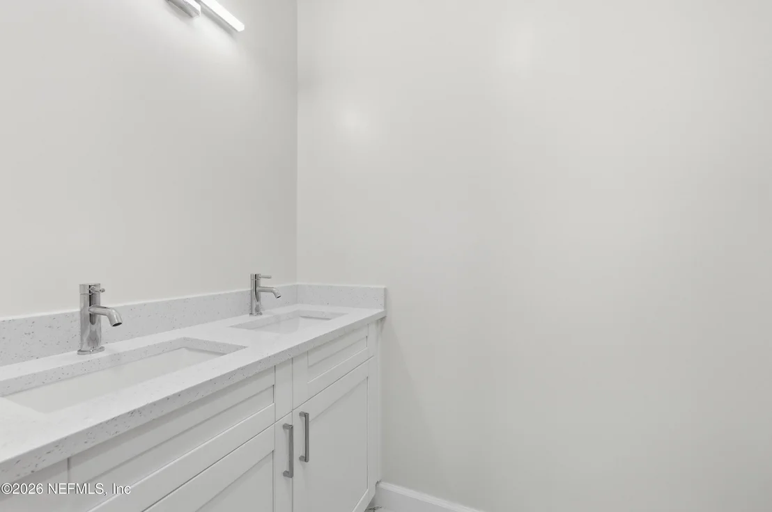 Photo of 115 SIESTA Circle