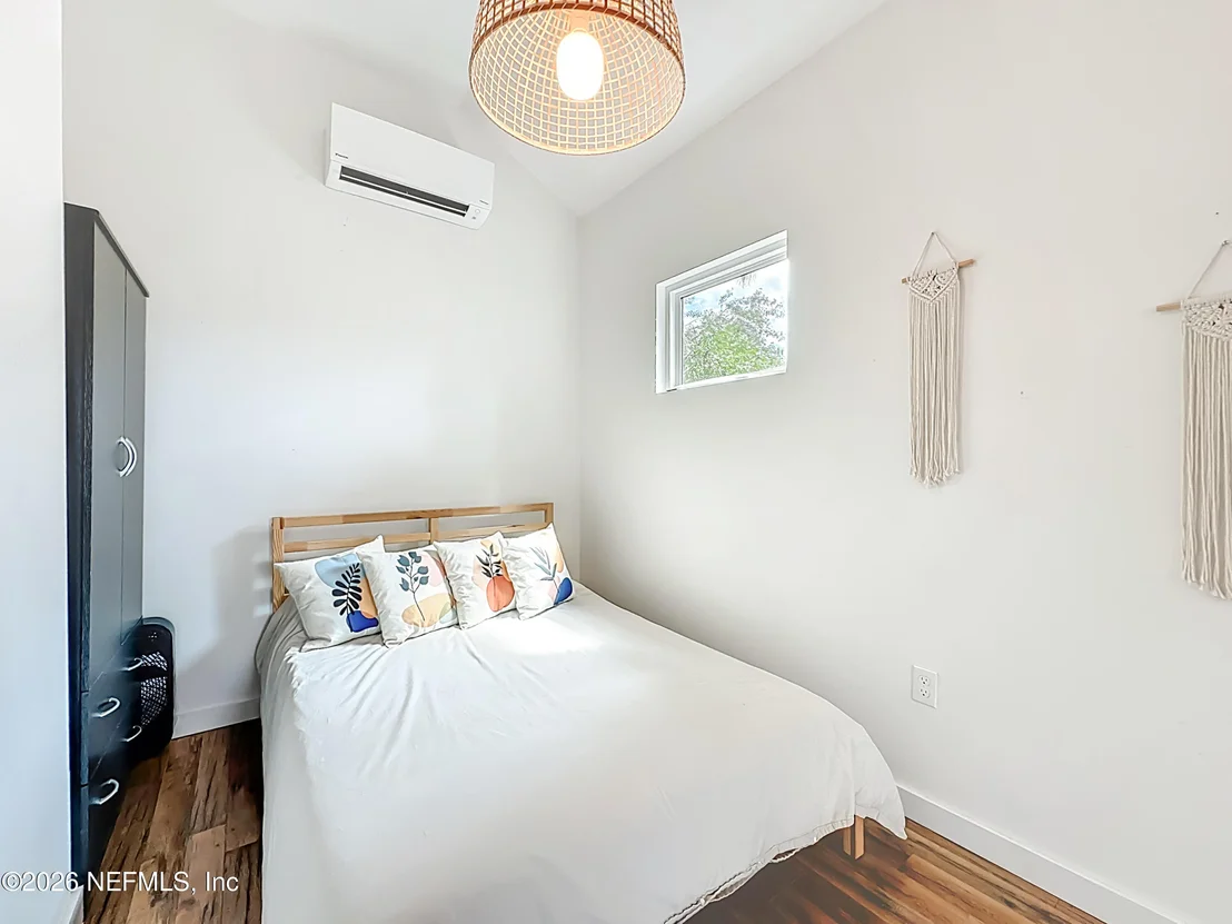 Photo of 18 SOLANO Avenue