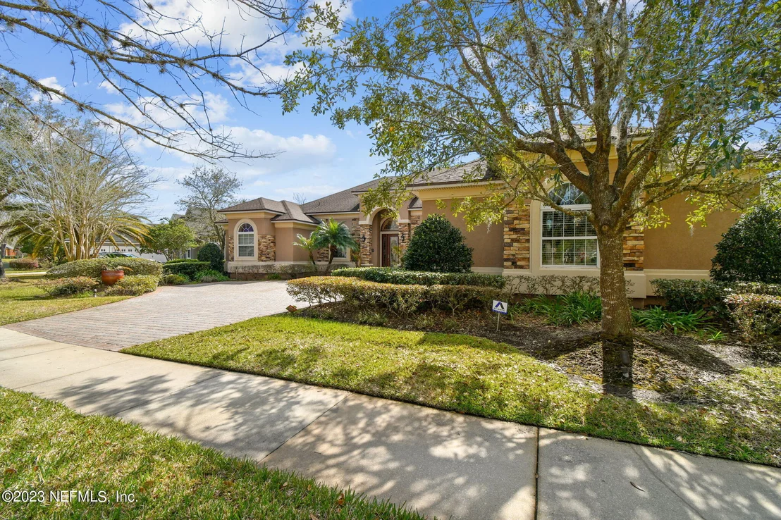 Photo of 608 DONALD ROSS Way
