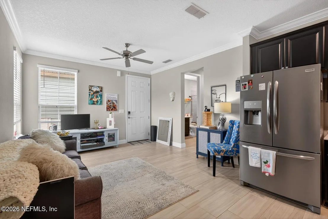 Photo of 612 GLORIETA Drive