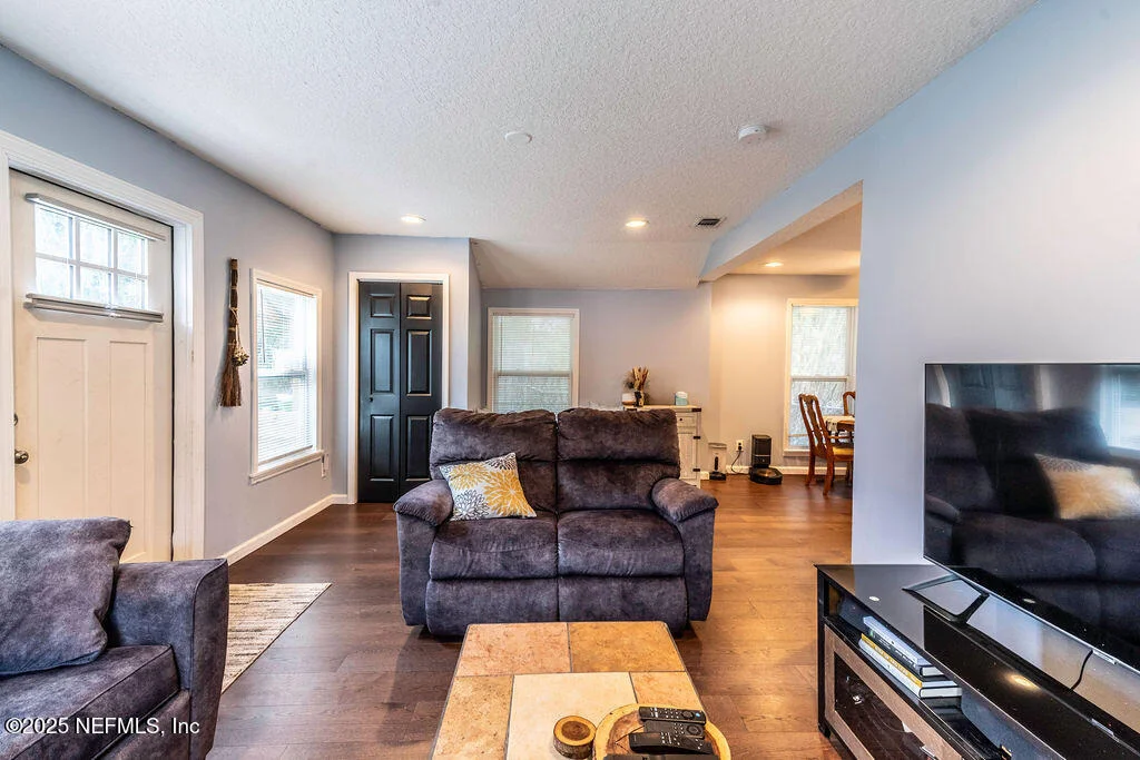Photo of 4259 TROUT RIVER Boulevard