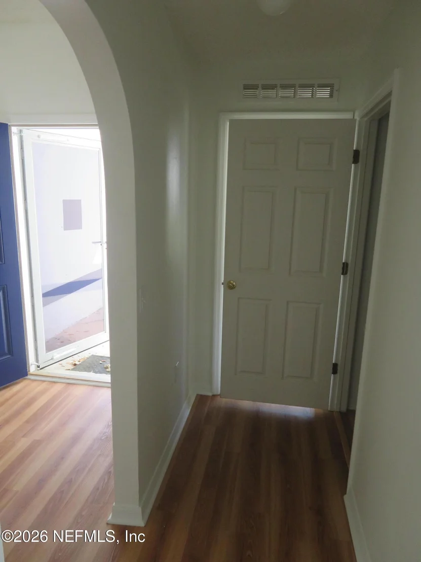 Photo of 495 ISLAMORADA Drive S