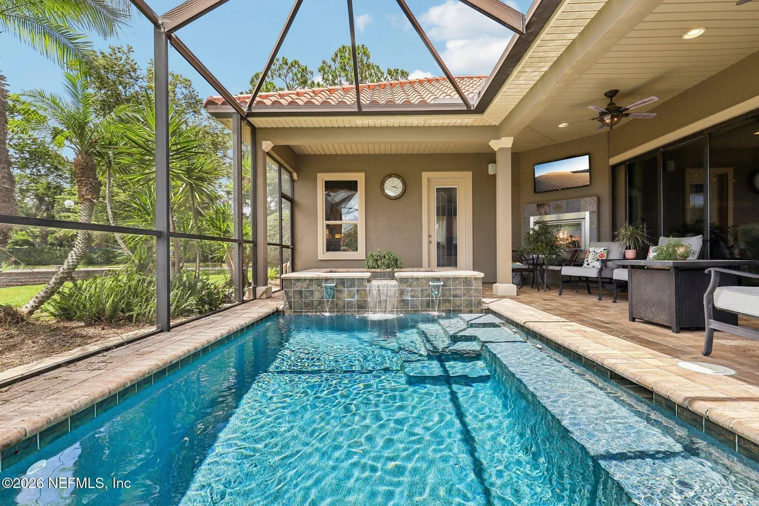 Photo of 4002 LA VISTA Circle