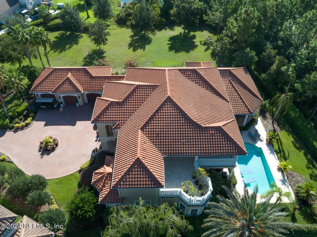 Photo of 752 PROMENADE POINTE Drive
