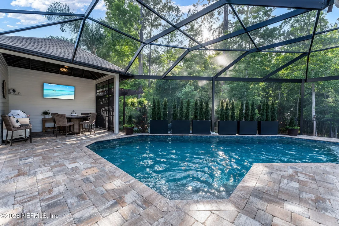 Photo of 1204 CREEK BEND Road