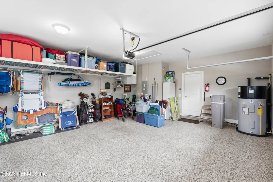 Photo of 2864 OAKGROVE Avenue
