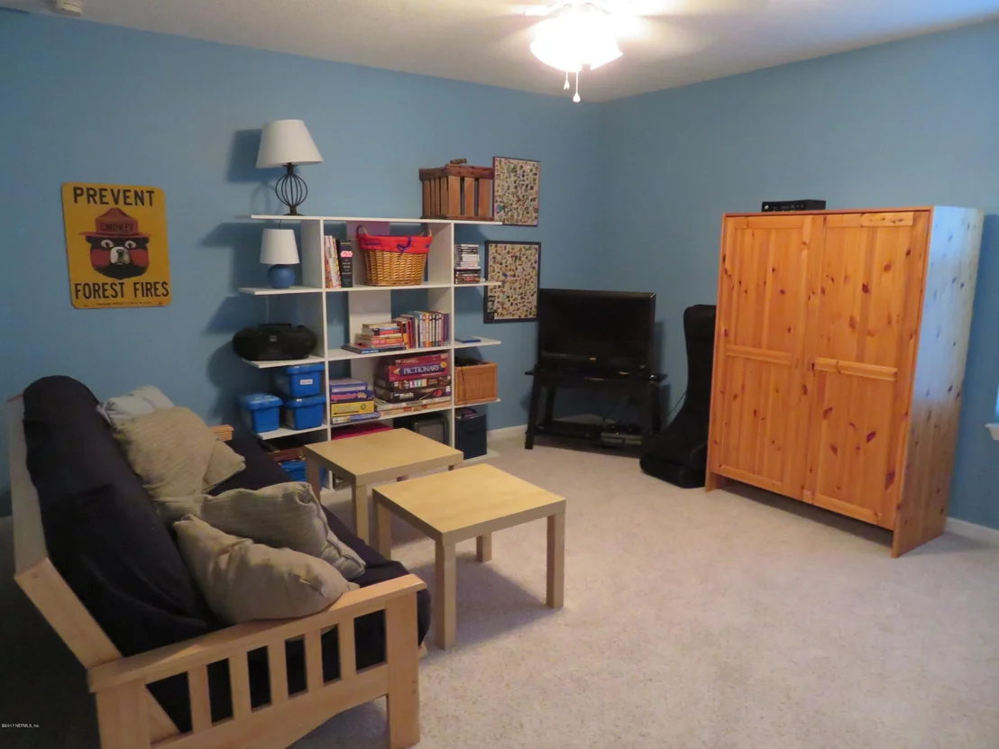 Photo of 4157 LONICERA Loop