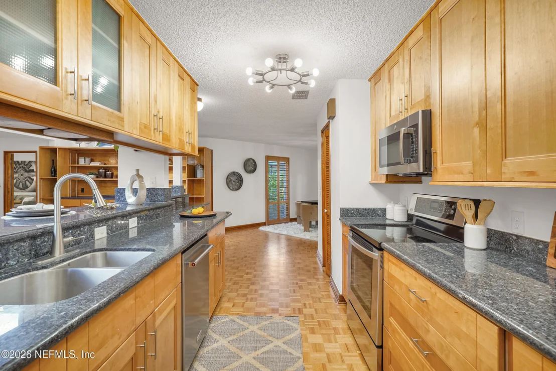 Photo of 3140 FOREST Circle