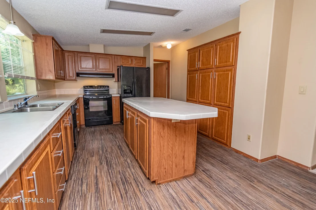 Photo of 5577 MYRTLE Road