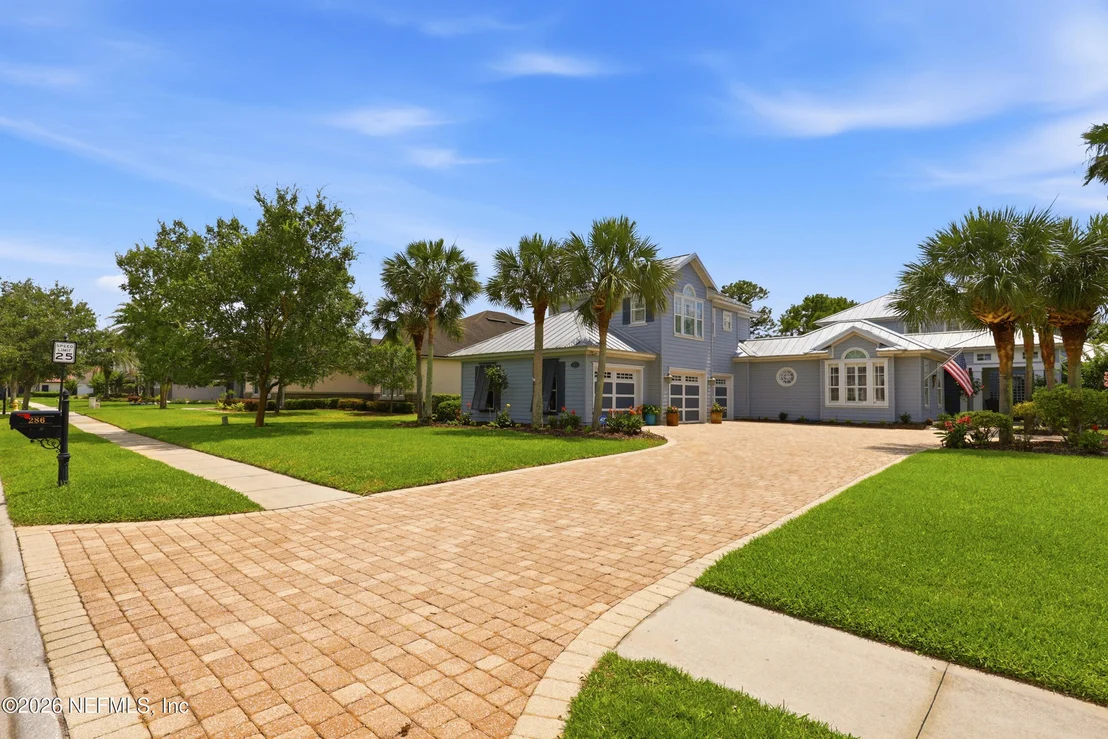 Photo of 286 VALE Drive