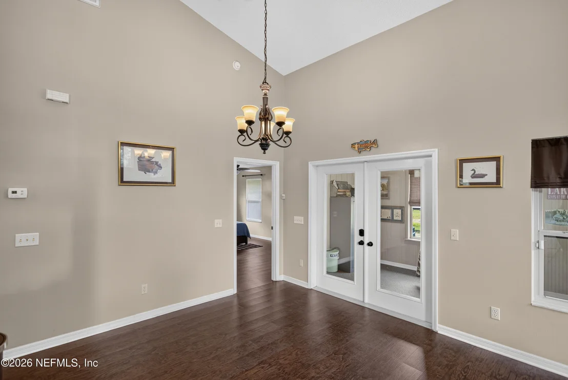 Photo of 5930 ISLAND Road