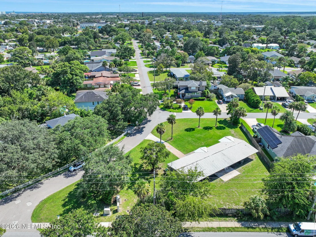 Photo of 1103 PALM Circle