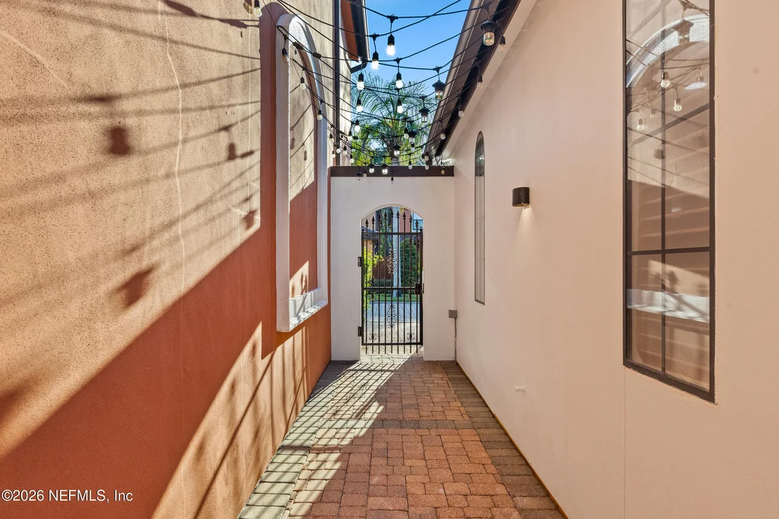 Photo of 8861 LA TERRAZZA Place