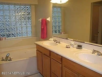 Photo of 1484 LAUREL Way
