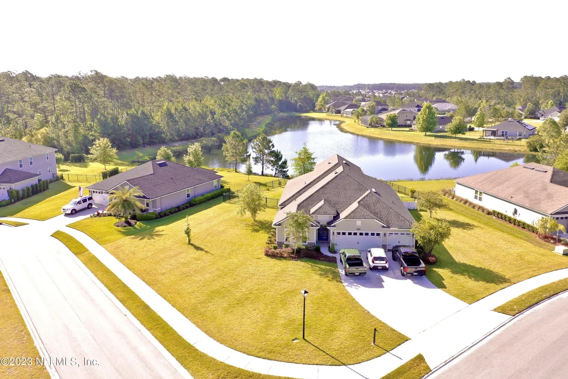 Photo of 140 CEDARSTONE Way