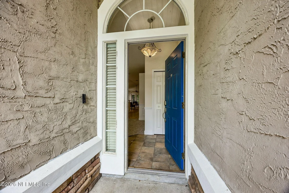 Photo of 556 REDBERRY Lane