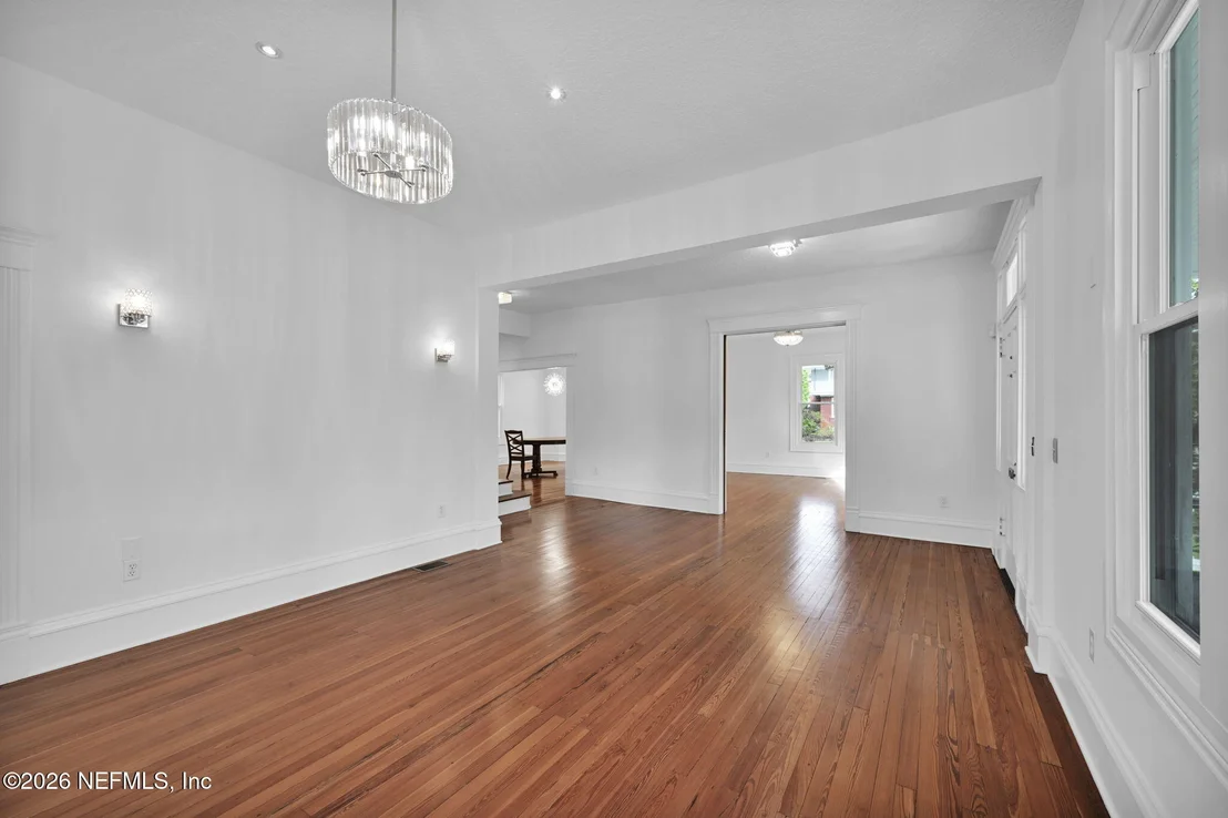 Photo of 3002 RIVERSIDE Avenue